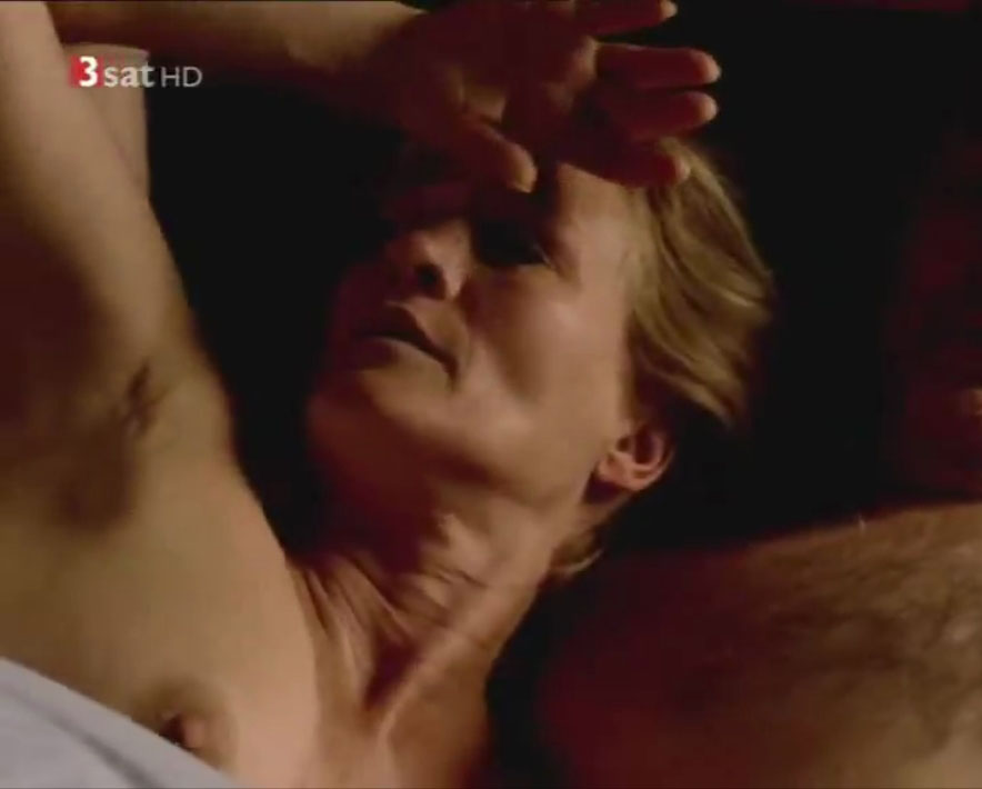 Suzanne von Borsody nude. Photo - 8