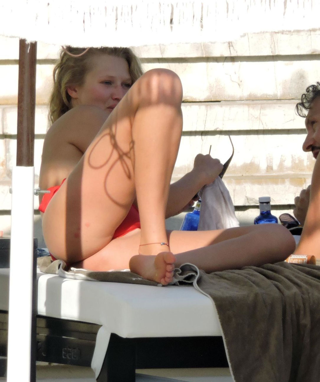 Toni Garrn nude. Photo - 33