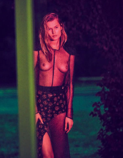 Toni Garrn nude. Photo - 75