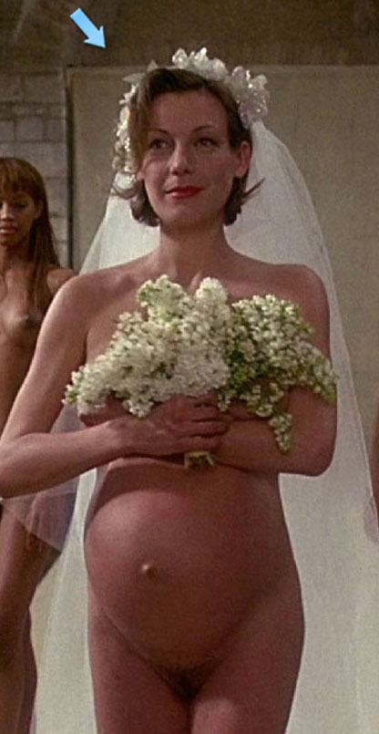 Ute Lemper nude. Photo - 7