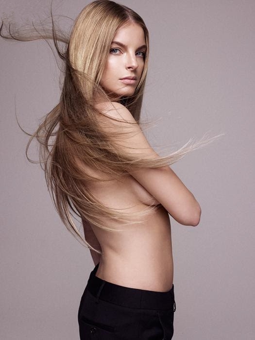 Yvonne Catterfeld nude. Photo - 7