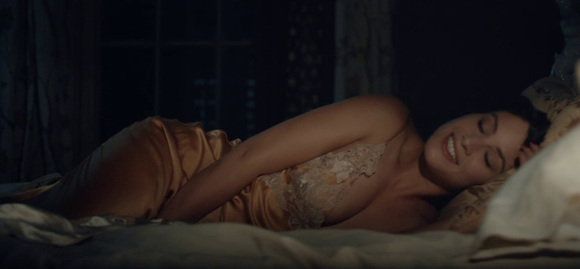 Aida Folch nude. Photo - 7