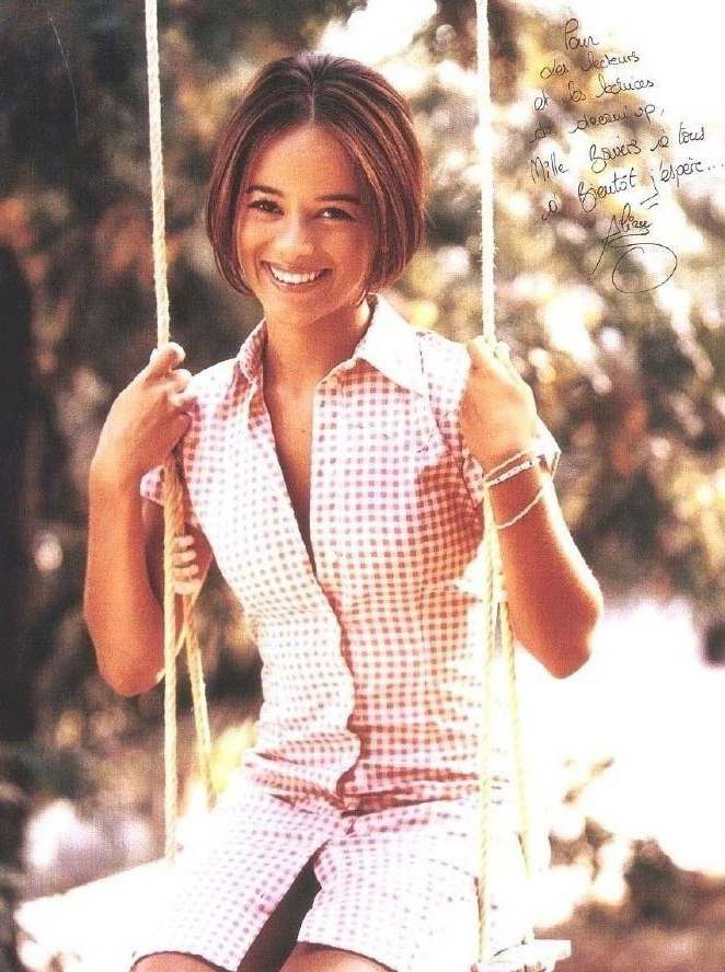 Alizée nude. Photo - 4