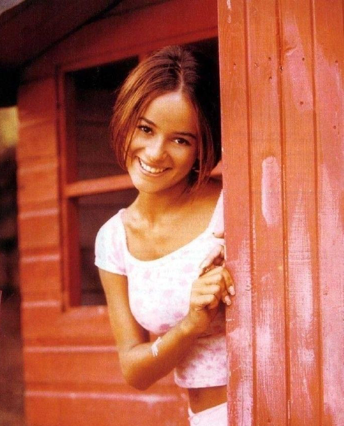 Alizée nude. Photo - 6