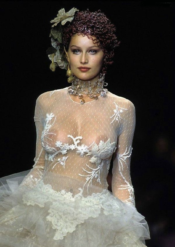 Laetitia Casta nude. Photo - 44