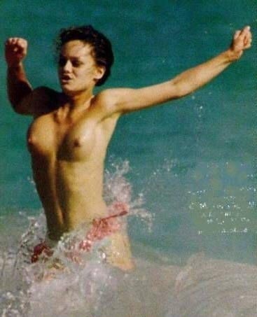 Vanessa Paradis nude. Photo - 3