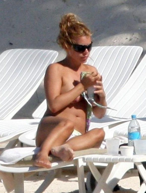Billie Piper nude. Photo - 4
