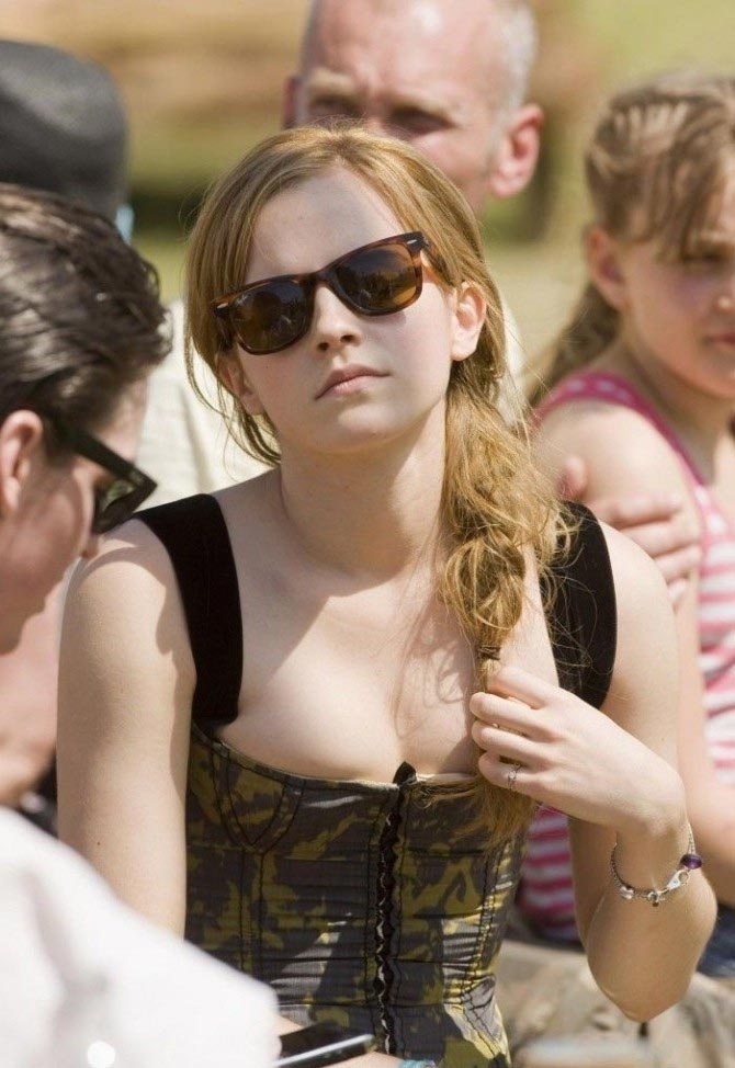 Emma Watson nude. Photo - 34