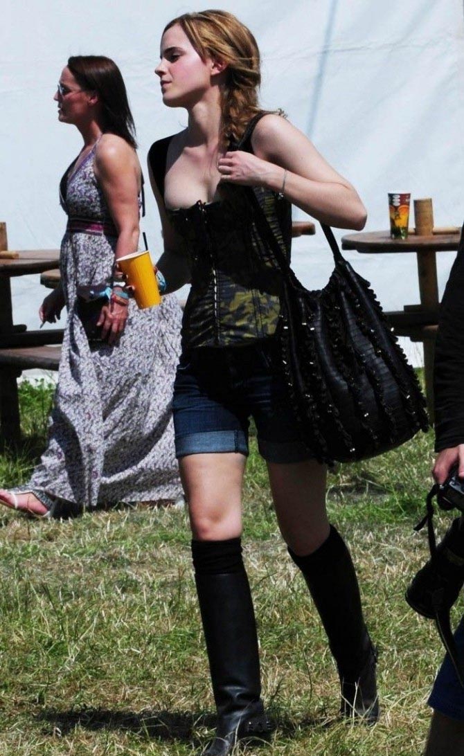 Emma Watson nude. Photo - 39