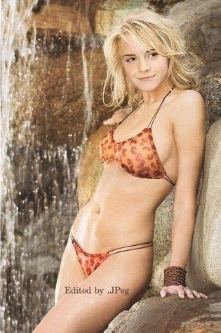 Emma Watson nude. Photo - 90