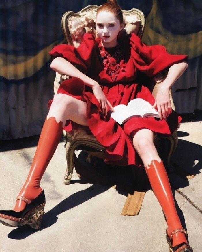 Lily Cole nude. Photo - 7