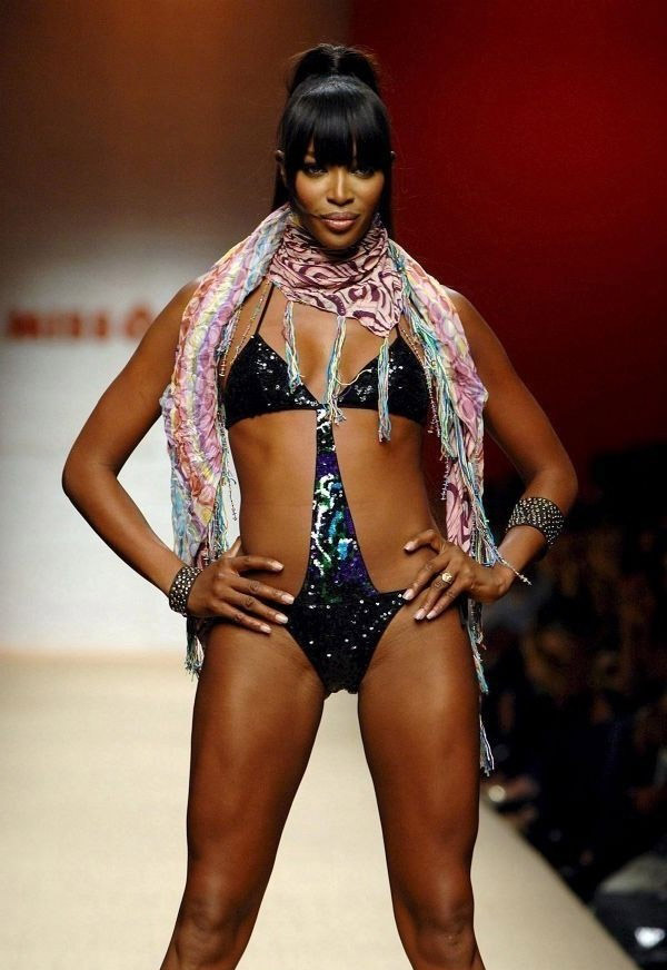 Naomi Campbell nude. Photo - 36