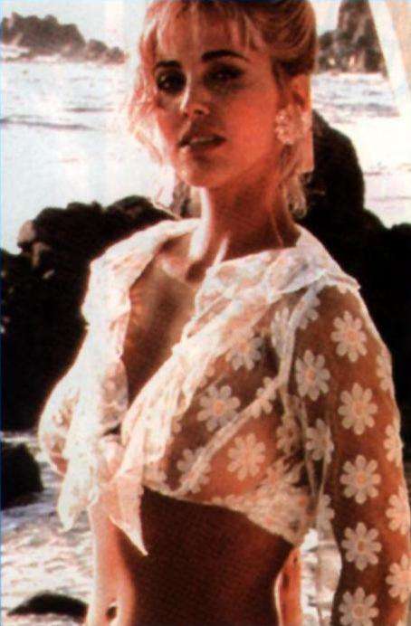 Vanessa Angel nude. Photo - 8