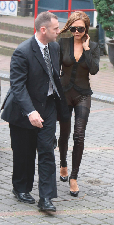 Victoria Beckham nude. Photo - 15