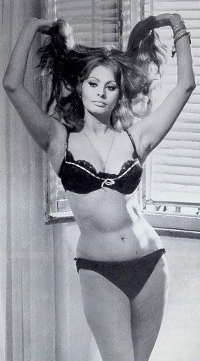 Sophia Loren nude. Photo - 26