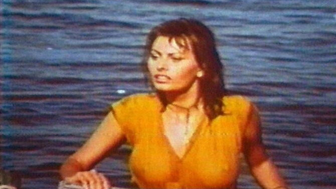 Sophia Loren nude. Photo - 38