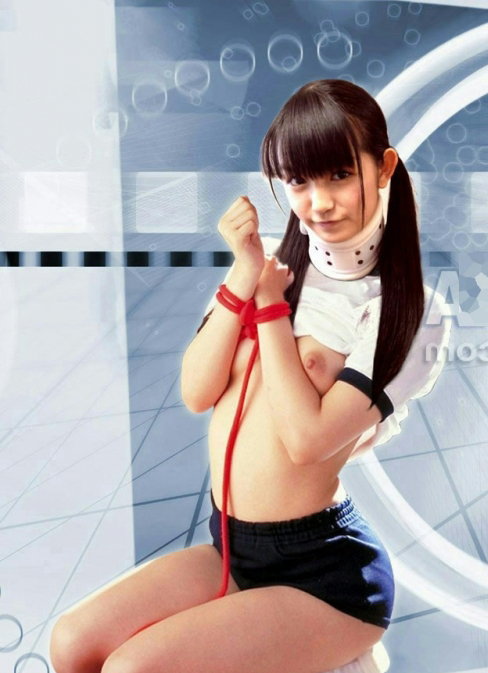 Suzuka Nakamoto nude. Photo - 2