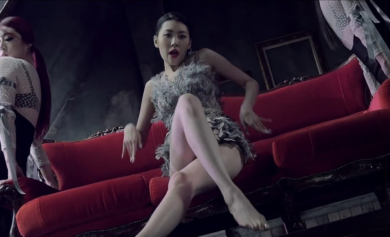 Lee Sun-mi nude. Photo - 8