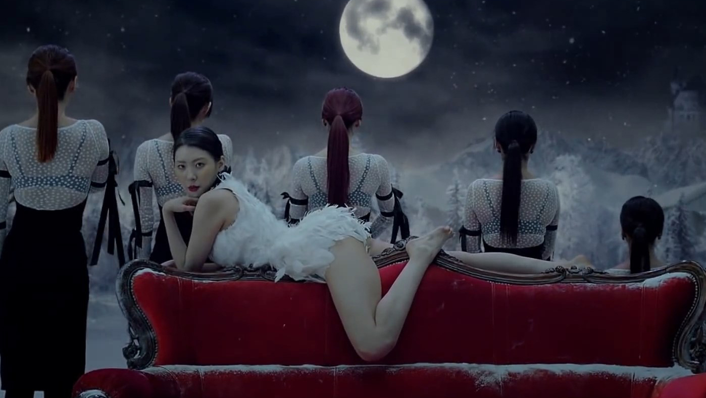 Lee Sun-mi nude. Photo - 9