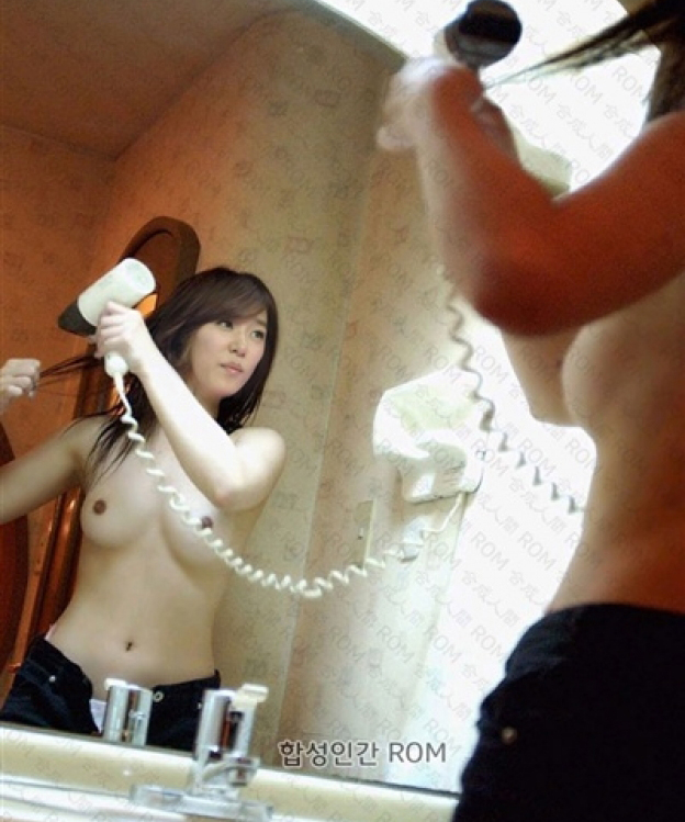 Stephanie Hwang nude. Photo - 2