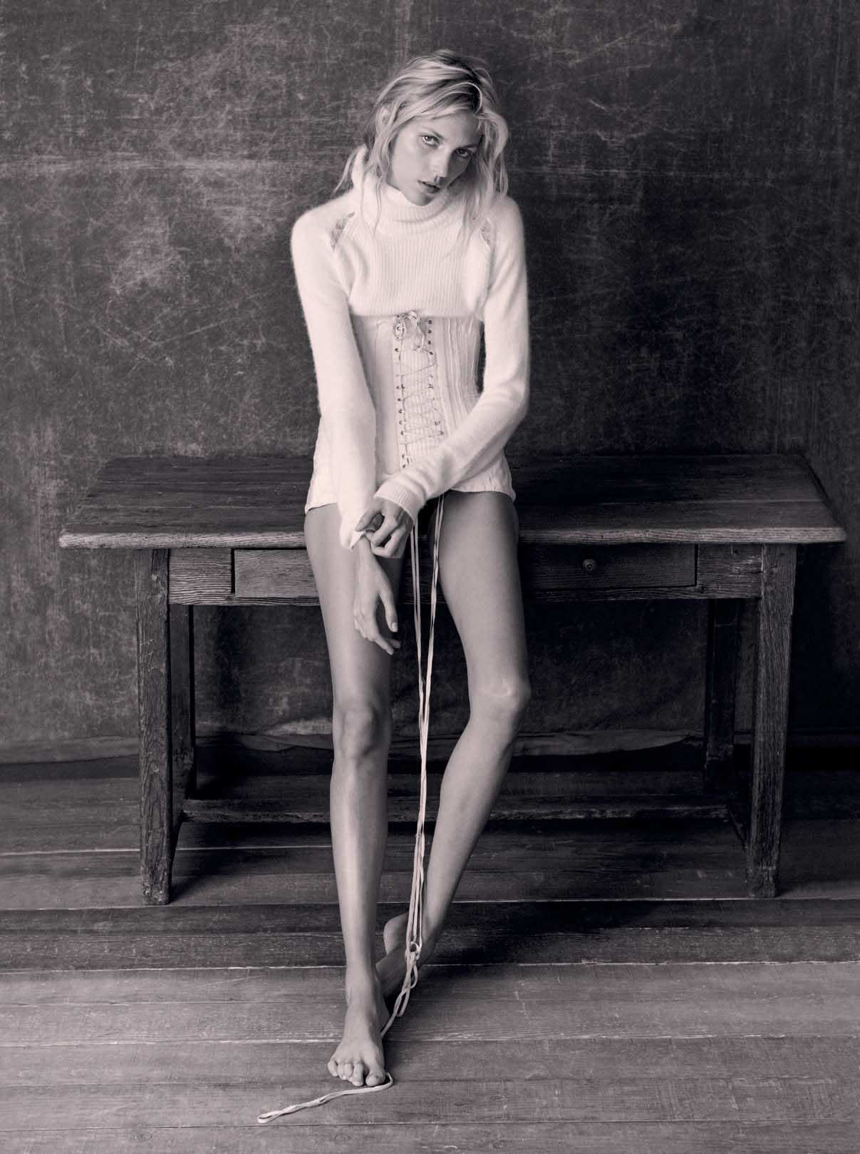 Anja Rubik nude. Photo - 83