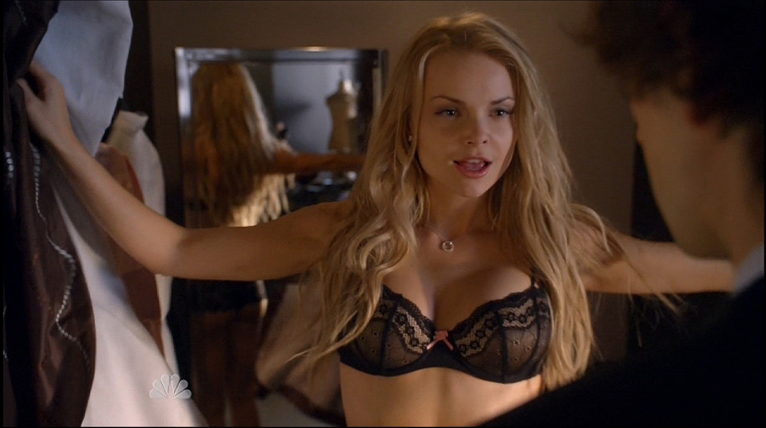 Izabella Miko nude. Photo - 25
