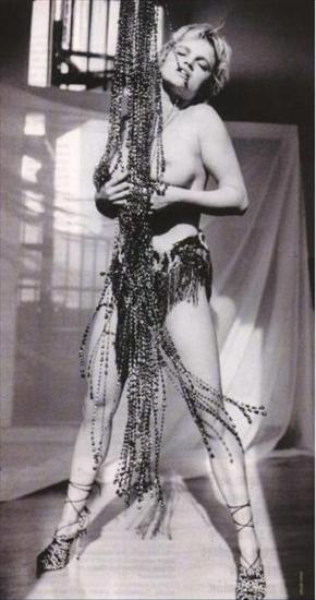 Katarzyna Figura nude. Photo - 1
