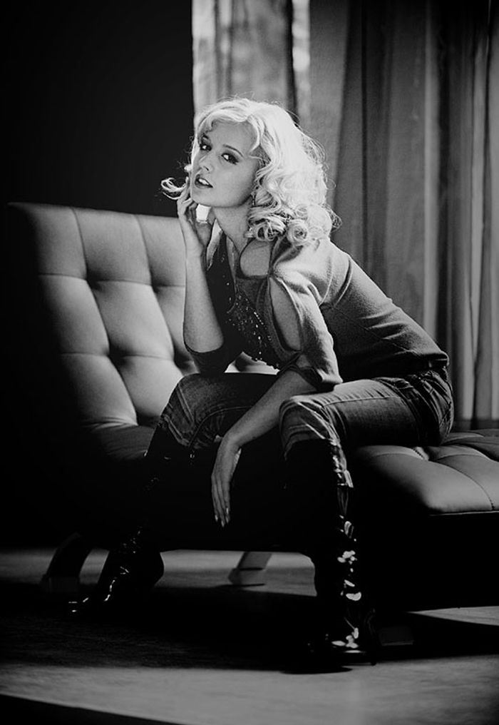 Alina Sandrackaya nude. Photo - 2