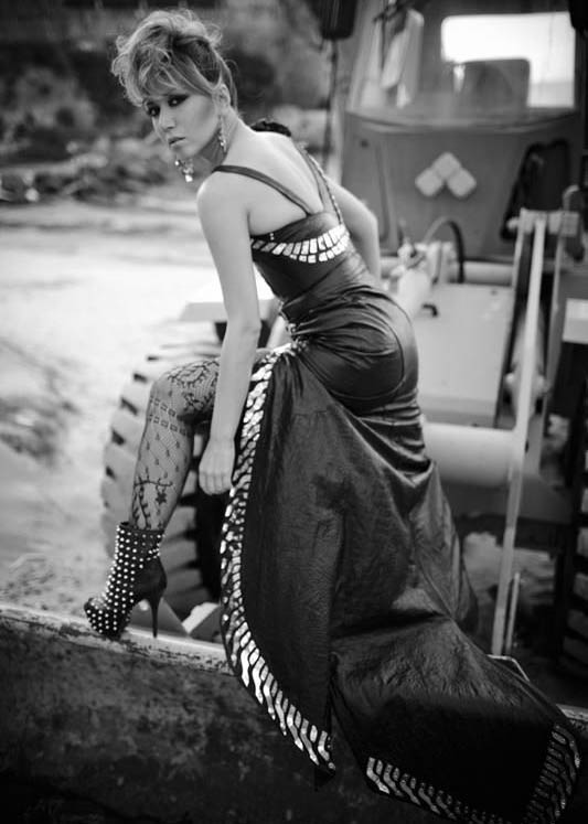 Karina Koks nude. Photo - 3