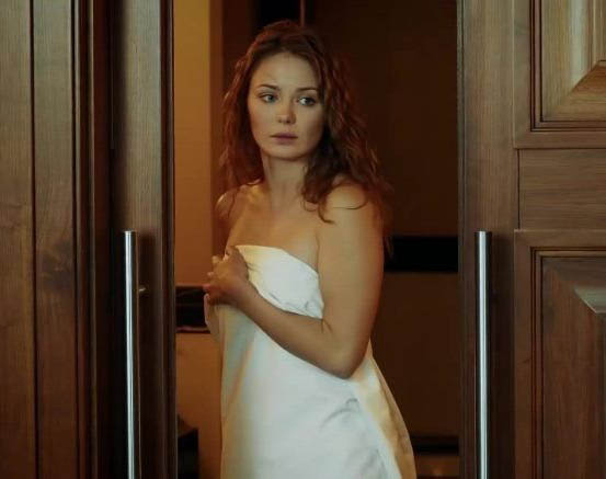 Karina Razumovskaya nude. Photo - 14