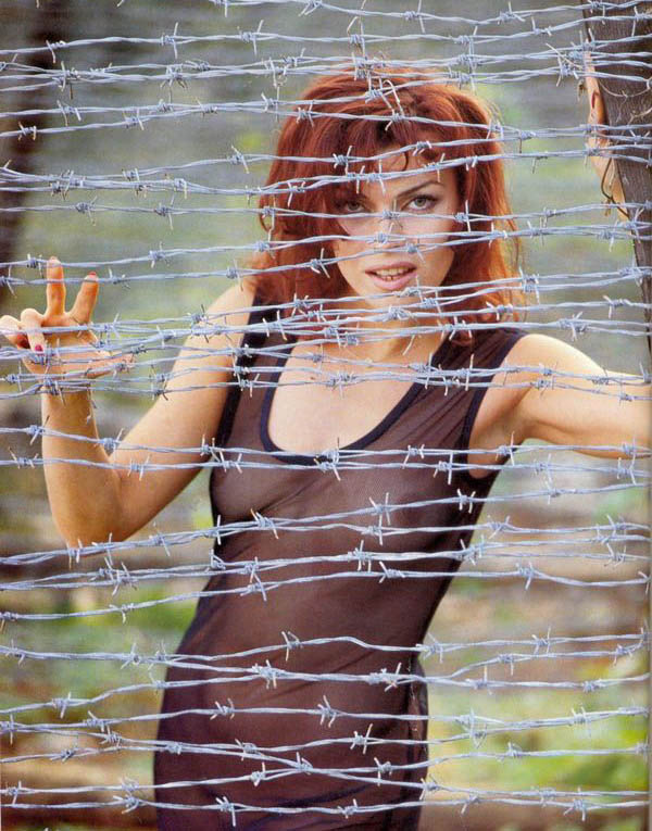 Lada Dens nude. Photo - 11