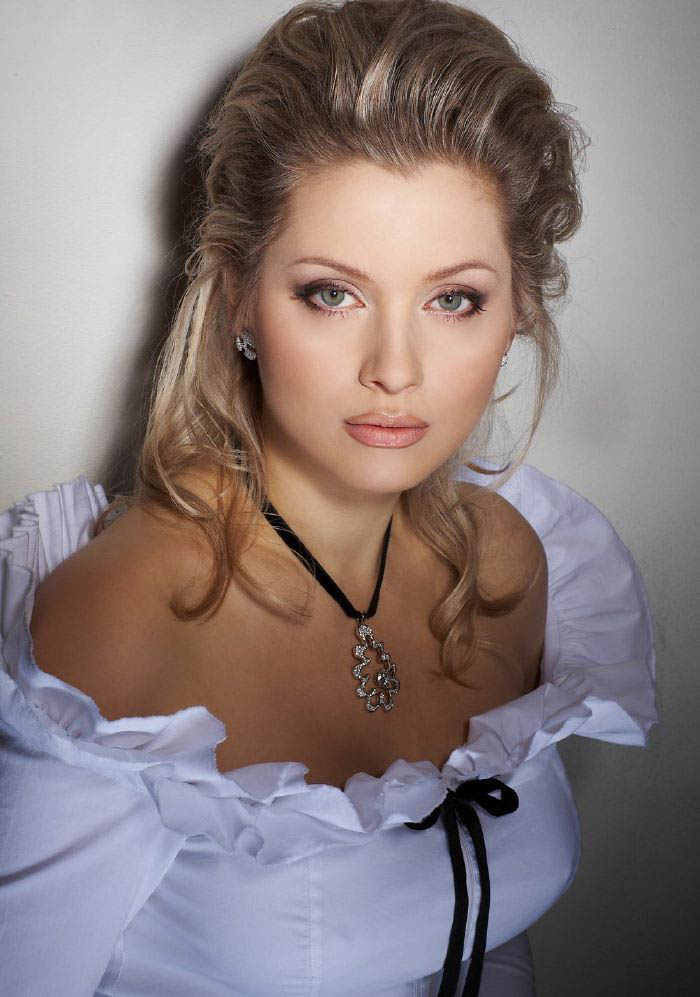 Lena Lenina nude. Photo - 5