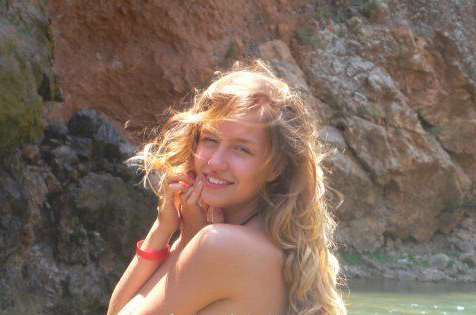 Linda Tabagari nude. Photo - 2