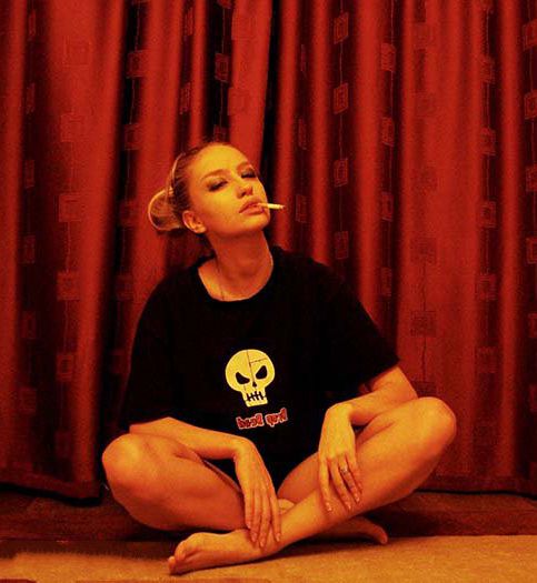 Linda Tabagari nude. Photo - 6