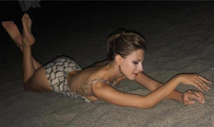 Liza Arzamasova nude. Photo - 17