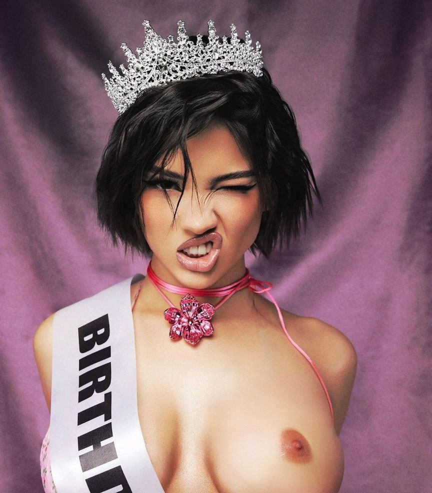 Valya Karnaval nude. Photo - 126