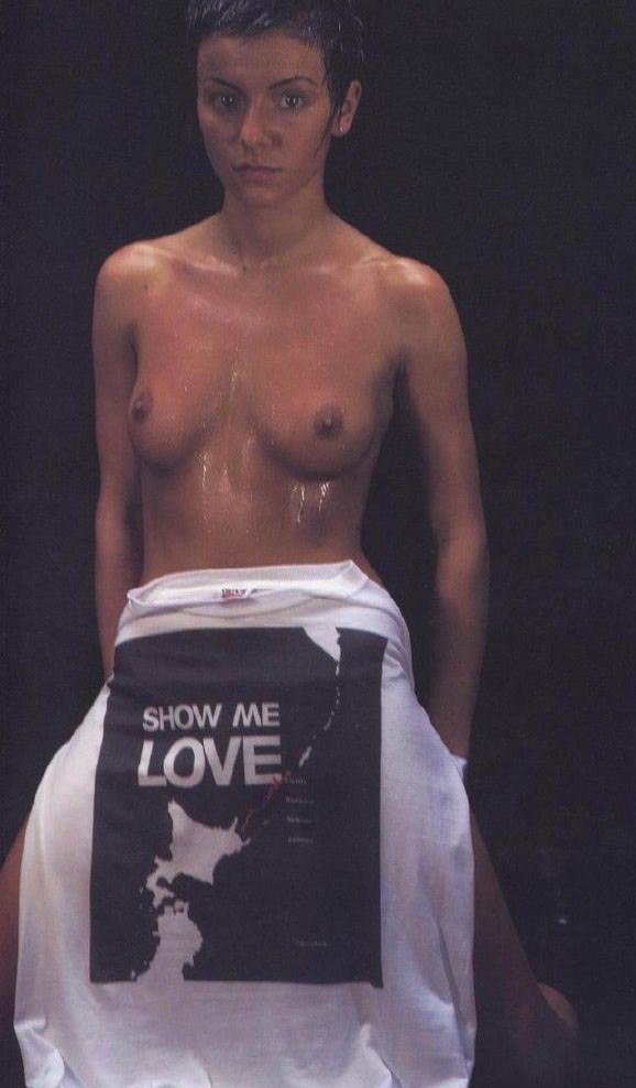 Yulya Volkova nude. Photo - 15