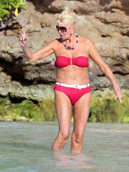 Ivana Trump nude. Photo - 1
