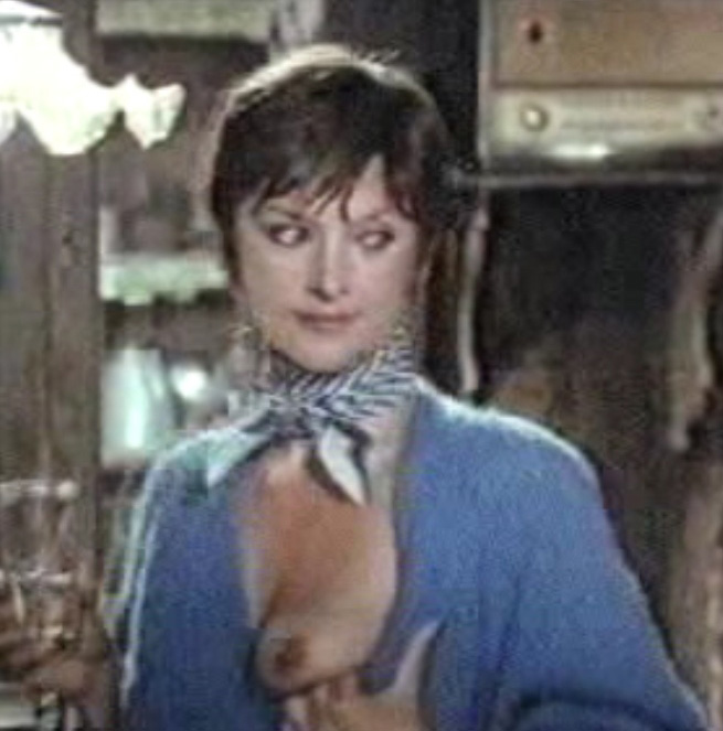 Barbara Bouchet nude. Photo - 67