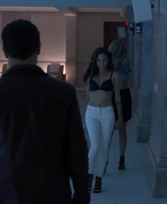 Sandra Luesse nude. Photo - 38