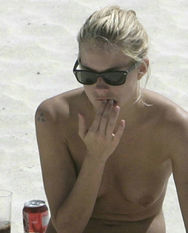 Sienna Miller nude. Photo - 17