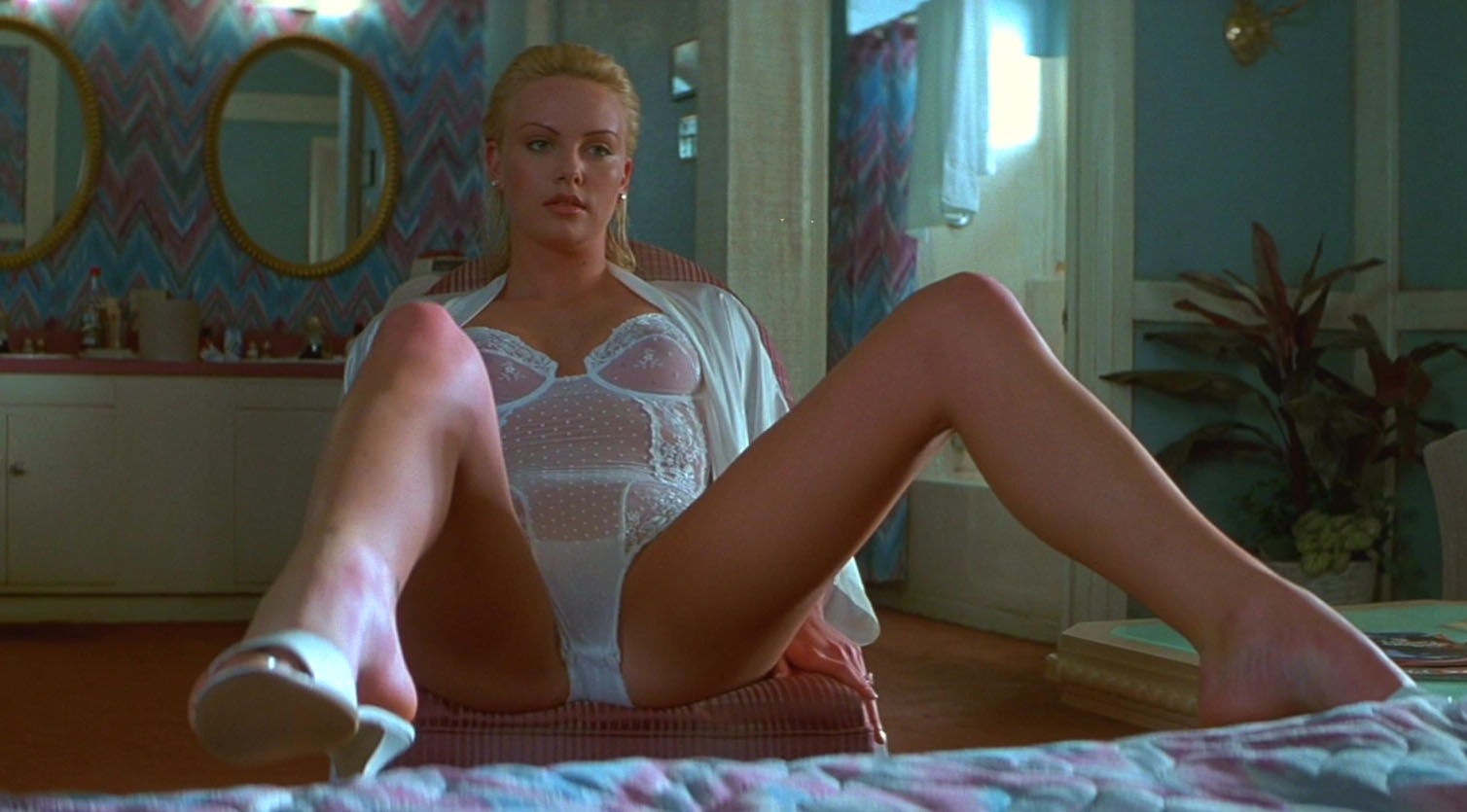 Charlize Theron nude. Photo - 4