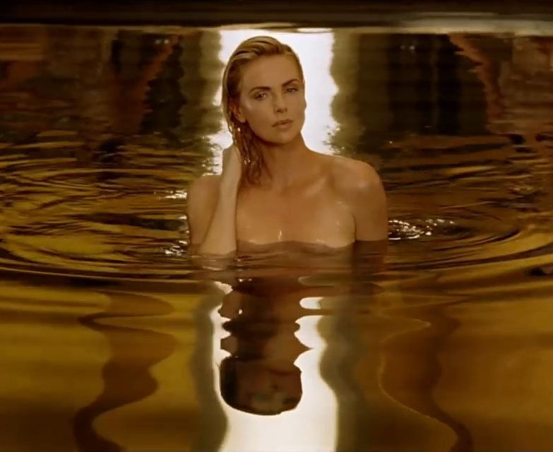 Charlize Theron nude. Photo - 8