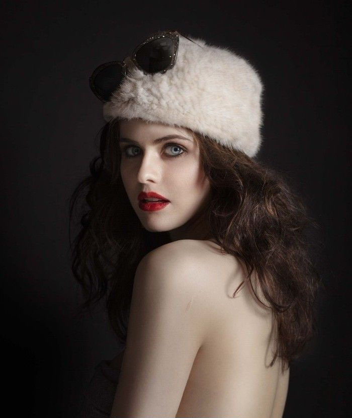 Alexandra Daddario nude. Photo - 6