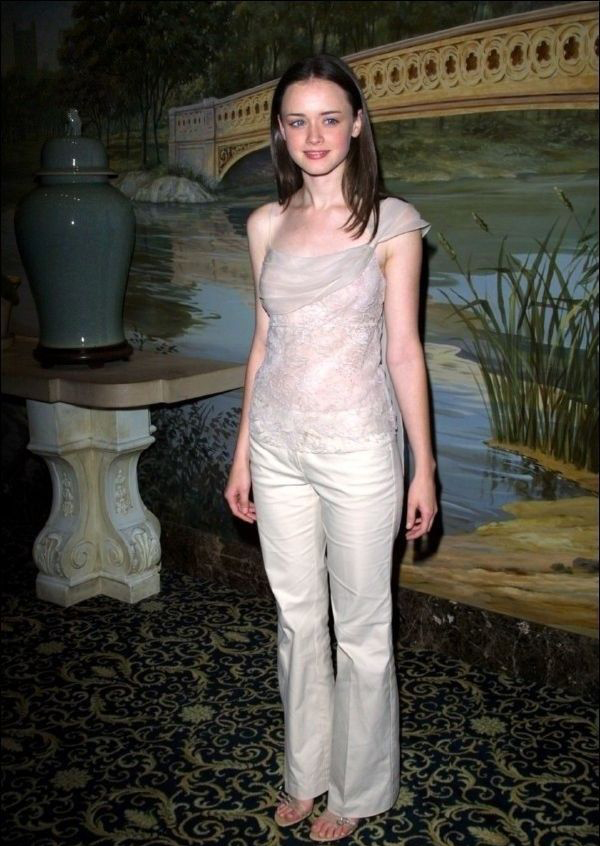 Alexis Bledel nude. Photo - 27