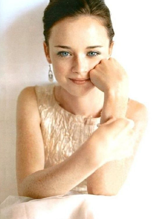 Alexis Bledel nude. Photo - 29