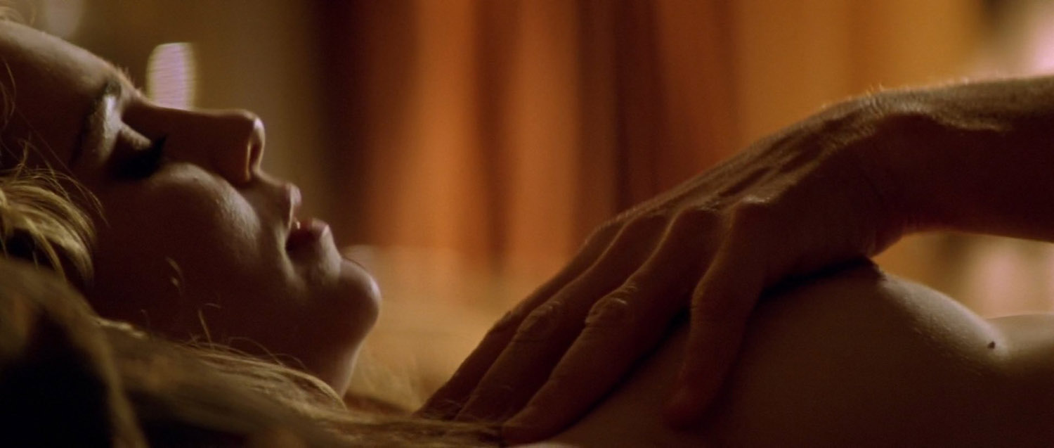 Alison Lohman nude. Photo - 35