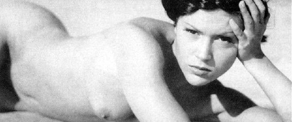 Alyssa Milano nude. Photo - 13