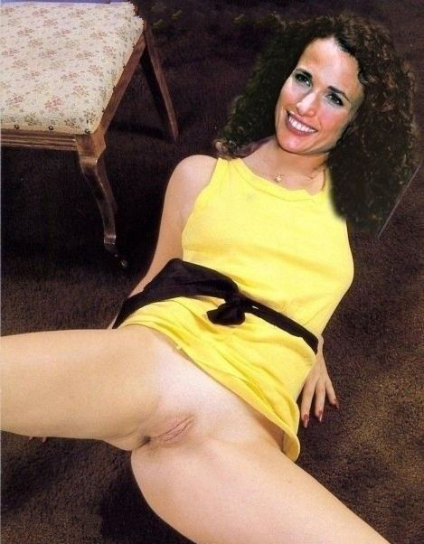 Andie MacDowell nude. Photo - 13