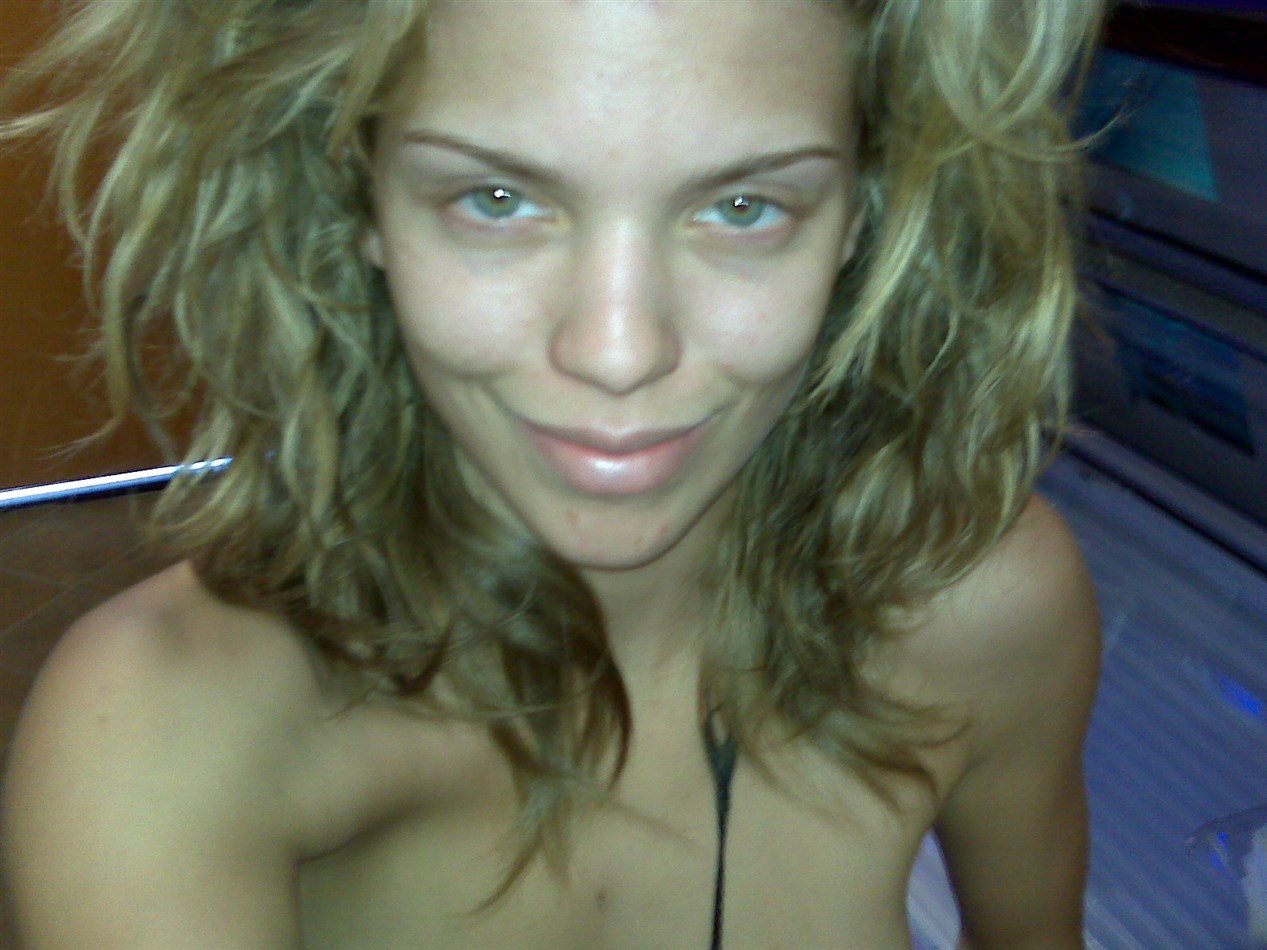 AnnaLynne McCord nude. Photo - 32